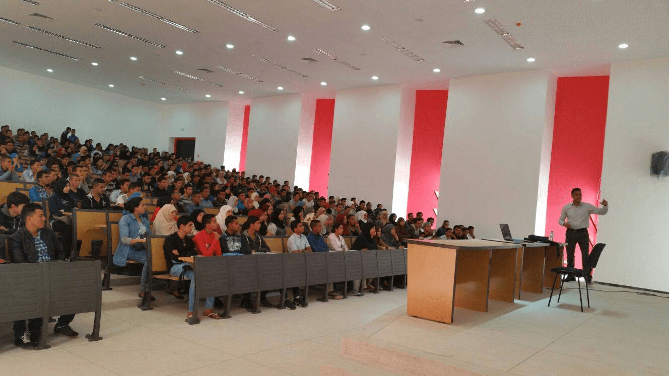 مسؤول: التوقيت الميسر سيوسع نطاق الالتحاق بالجامعة