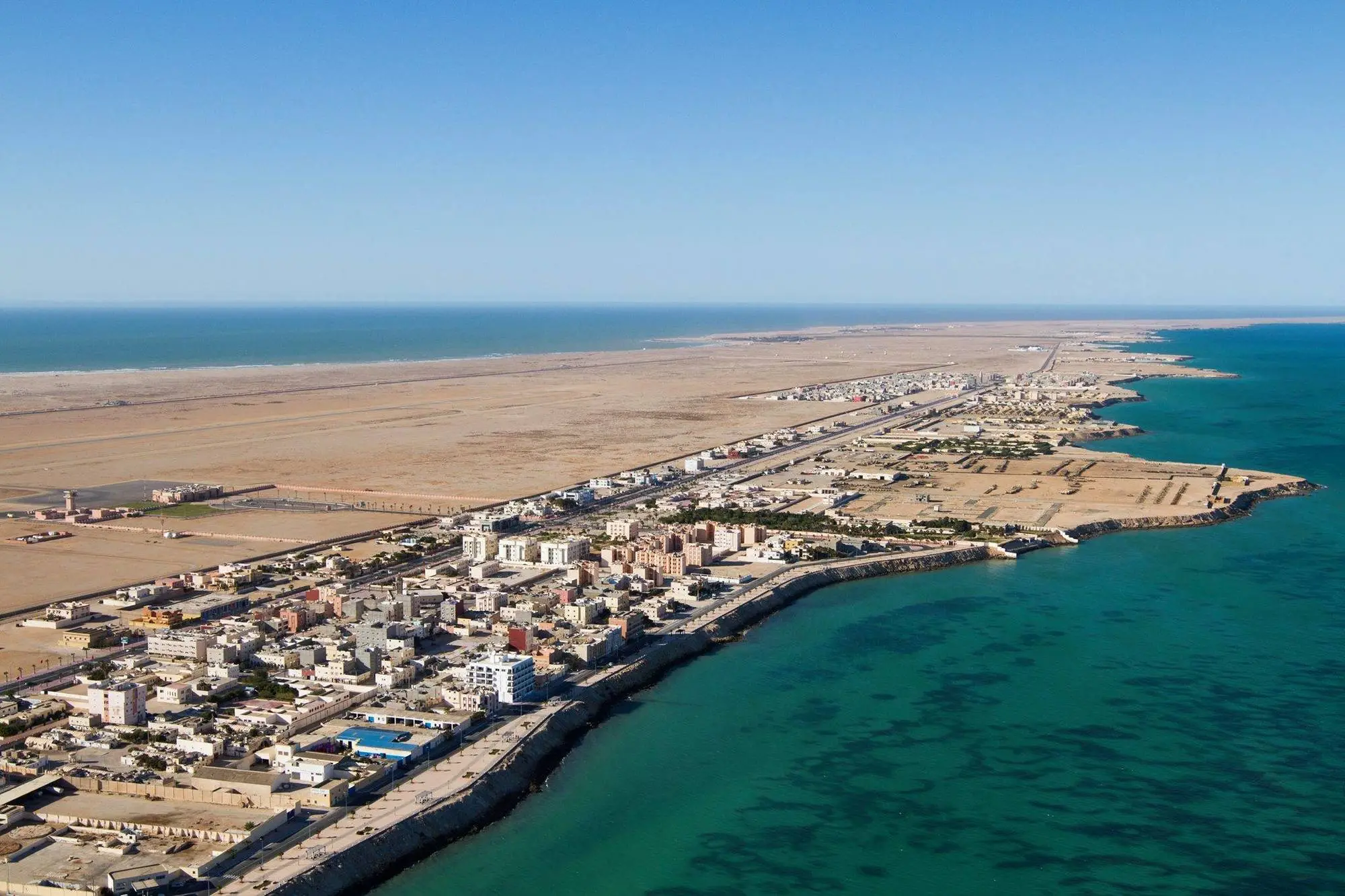 كيف أعاد المغرب رسم الخريطة الاقتصادية لأقاليمه الجنوبية بعد 47 سنة من استرجاع وادي الذهب؟
