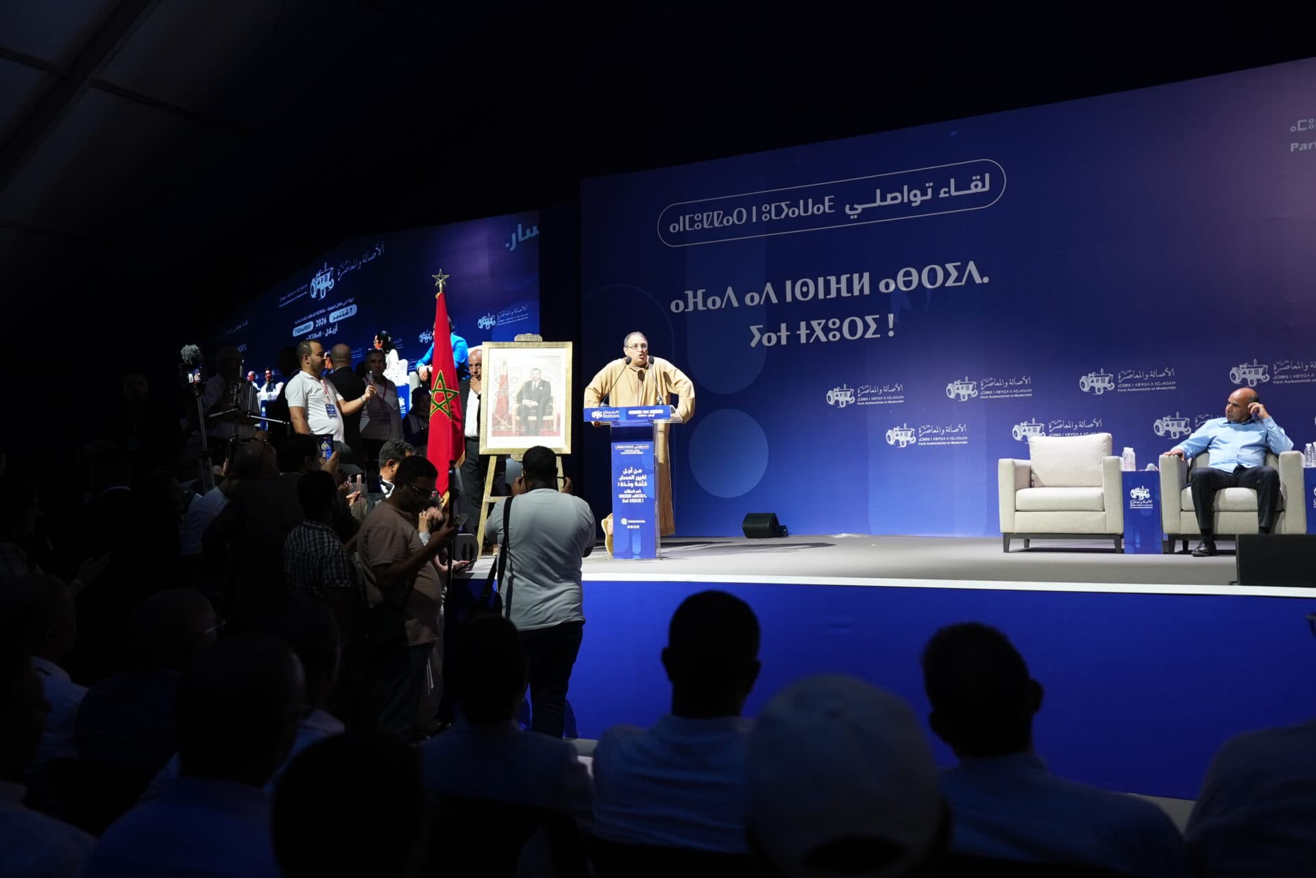 بحضور3500 مواطن.. عادل بركات:نريد رئاسة الحكومة والمواطن هو لي يربح ماشي حنا نربحه منه