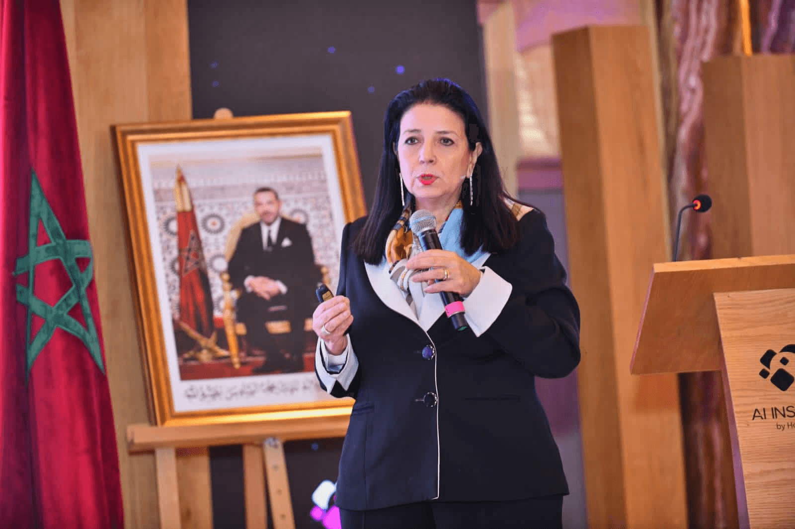 السغروشني تتوج في باريس بجائزة التميز الإفريقي في الذكاء الاصطناعي والسيادة الرقمية