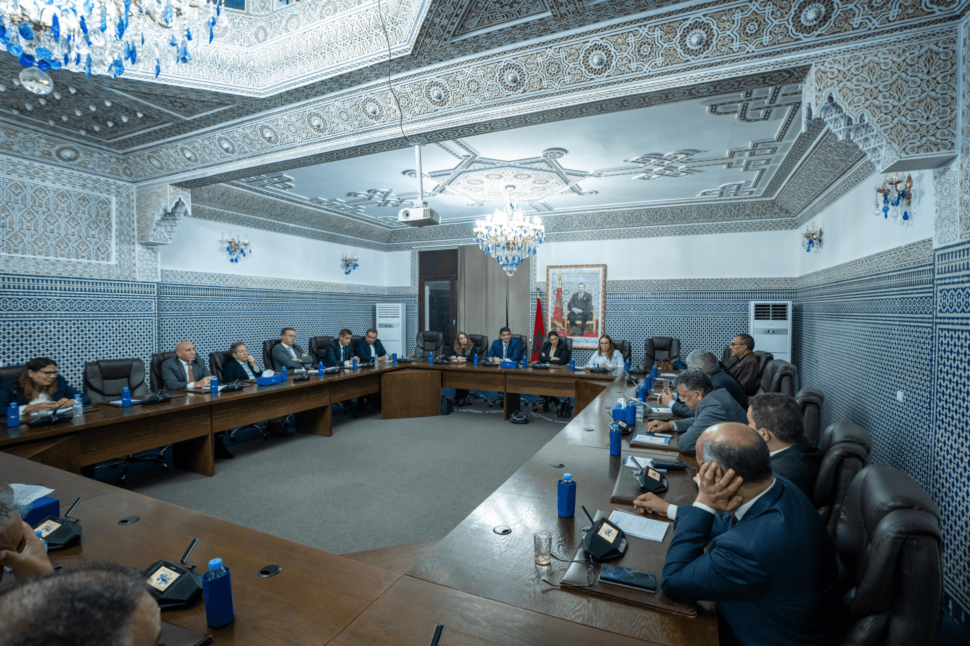 “البام” يعبر عن فخره بتخليد المغرب لأول مرة عيد الوحدة ويثمن البرنامج الحكومي ومالية 2027