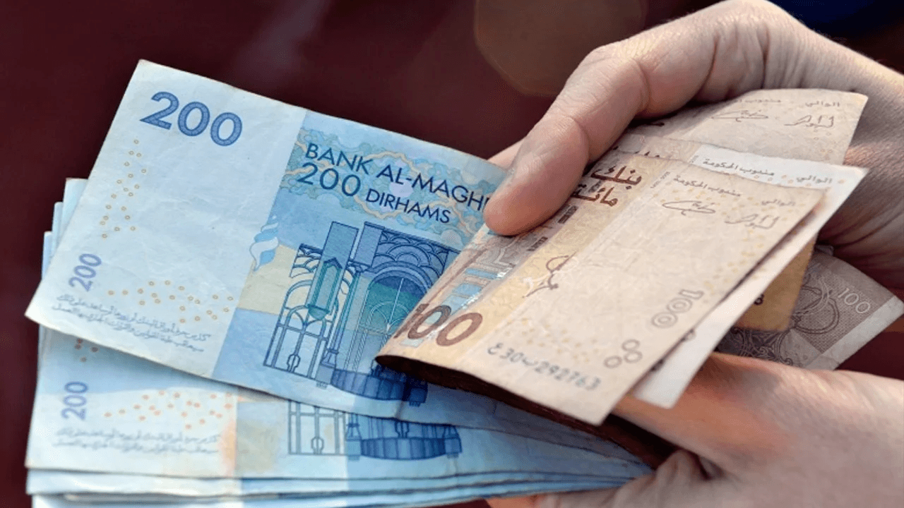متوسط أجور الوظيفة العمومية يرتفع لـ10.732 درهما والاقتطاعات القانونية تتجاوز 54 مليارا