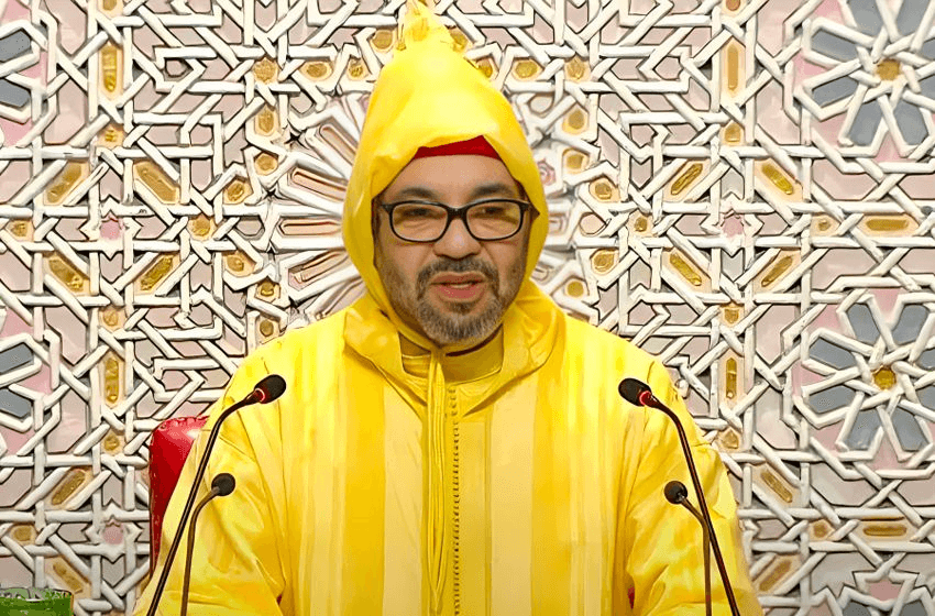 جلالة الملك يحذّر من استمرار تأخير تفعيل ميثاق اللاتمركز ويدعو لآليات جديدة لتمكين الجهات من اتخاذ القرار