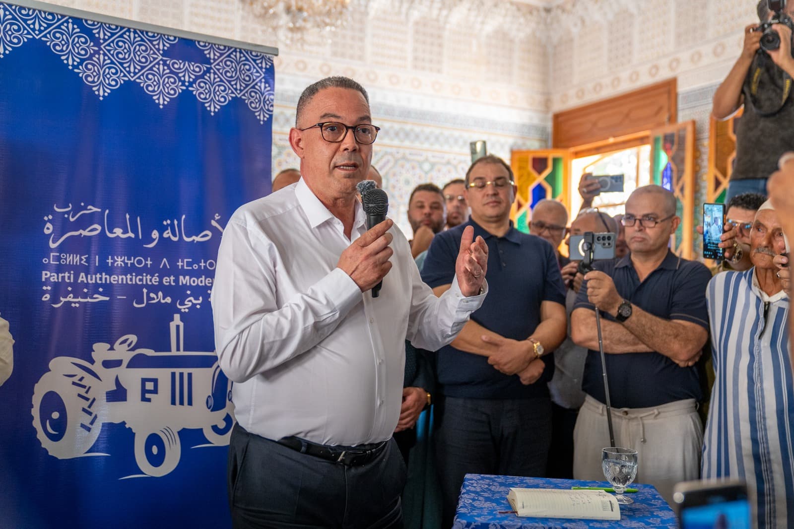 لقجع يرفع السقف: من أجهضوا فرحة المغاربة بالعيد “إرهابيون حقيقيون” وثقافة توزيع الغنائم لا تعنينا في البام