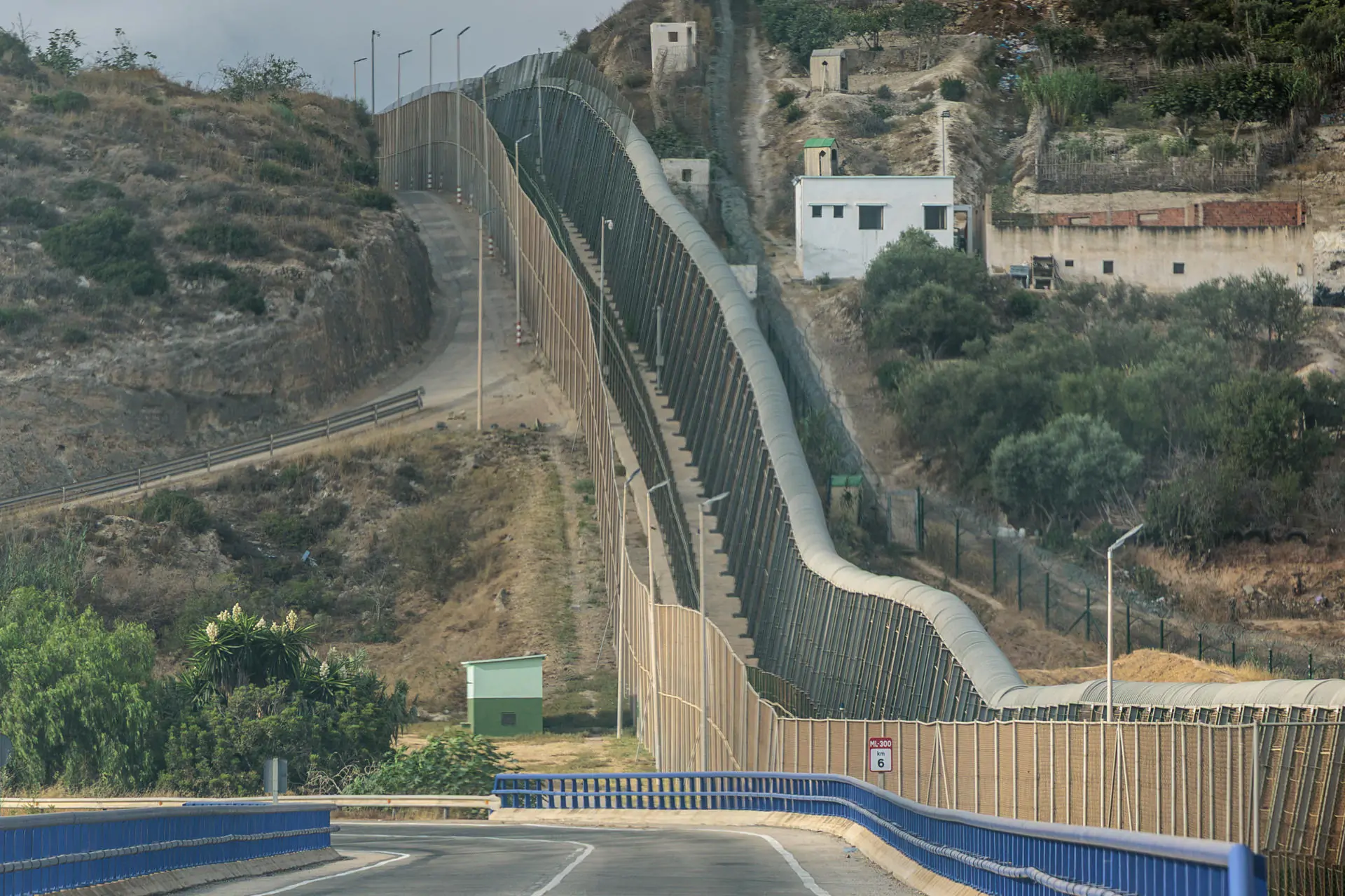 المغرب يمنع وإسبانيا تستقبل.. من يحسم معادلة إعادة القاصرين من سبتة؟
