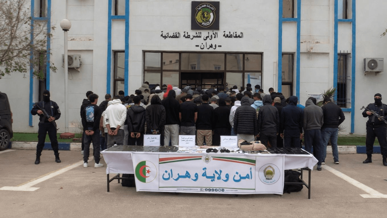 الوجه السياسي لاعتقالات وهران.. شباب الهجرة في طاحونة تصعيد الجزائر ضد المغرب